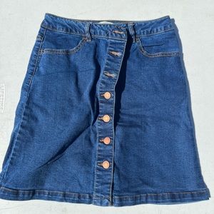Button-up Forever 21 denim skirt